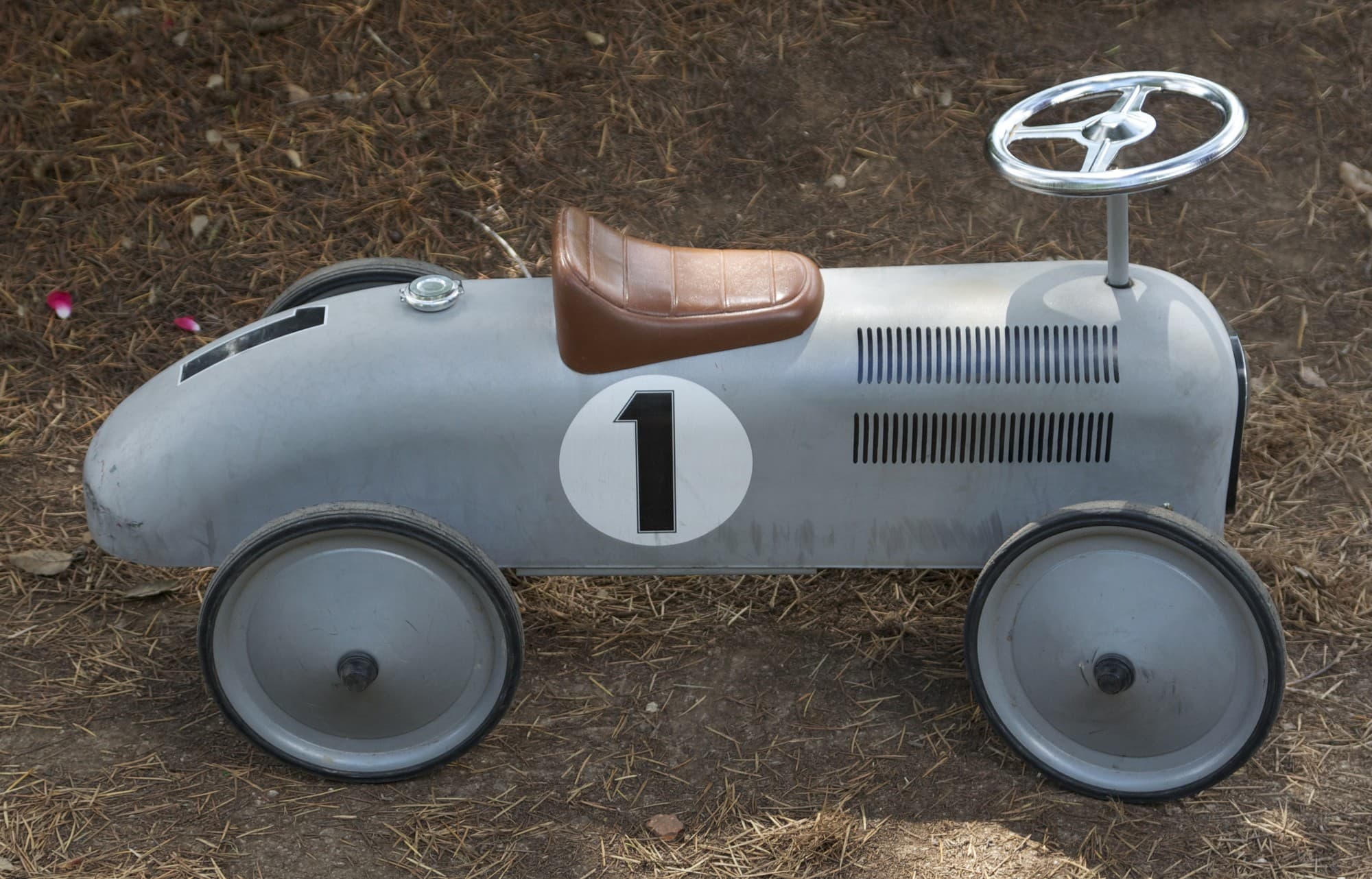 Starting picture for the Toy car pack: Real photograph